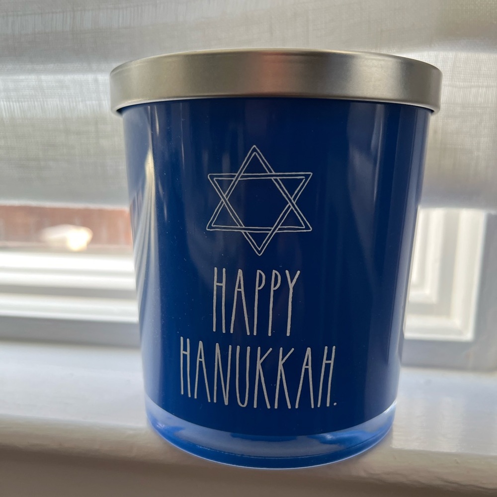 Happy Hanukkah candle